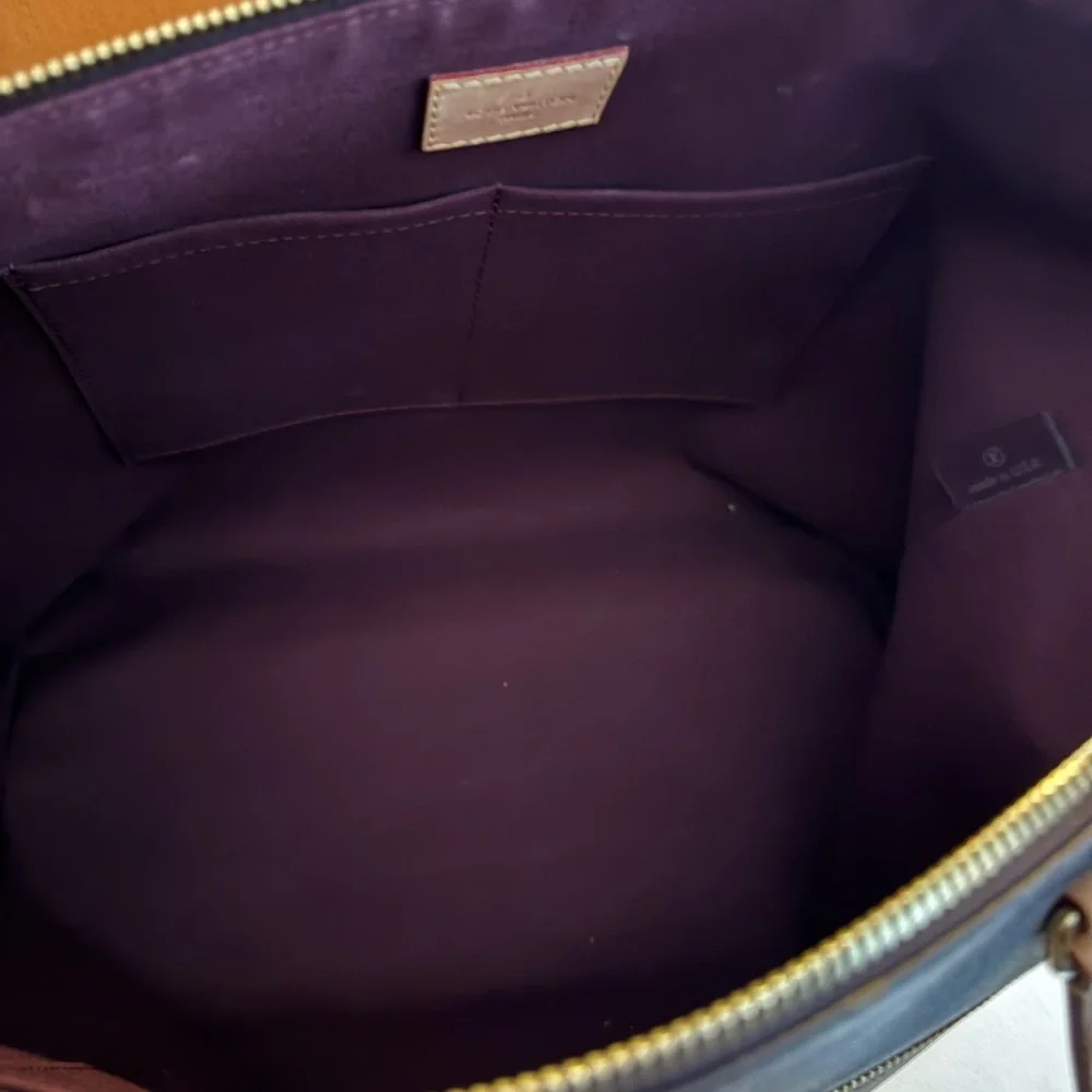 Louis Vuitton Black and Tan Shoulder Bag with Monogram Pattern - Picture 5 of 5